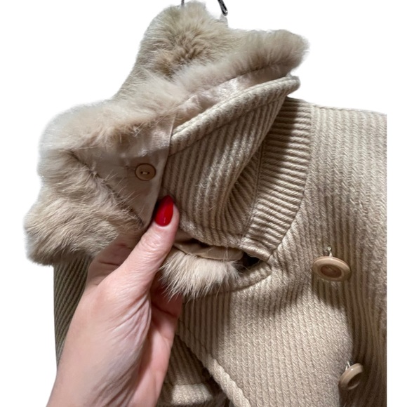 NWOT Bebe Beige Coat Wool with detachable Rabbit Fur collar. Size M - Picture 6 of 15